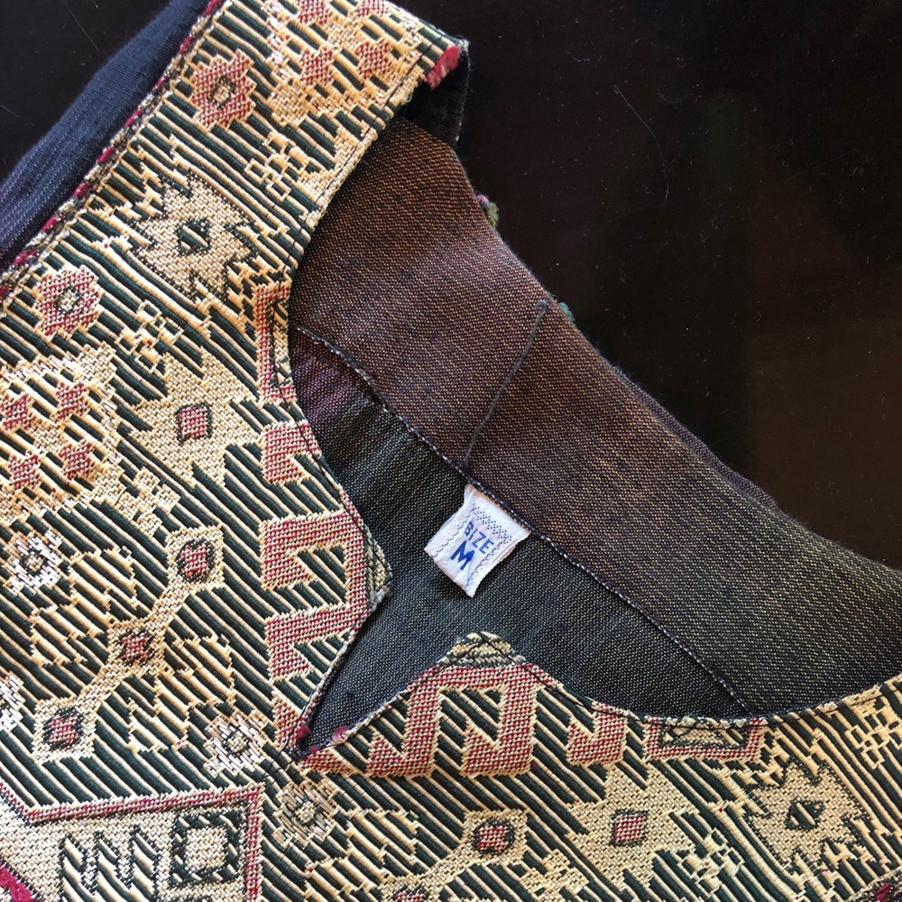 Beautiful Tunic - Picture 5 of 6